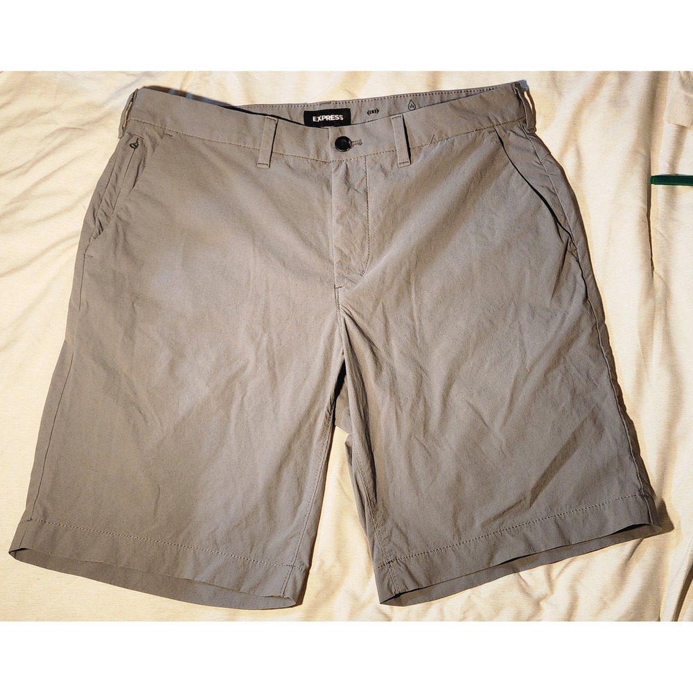 Express Mens 34 Gray Stretch+ Moisture Wicking Slim 9 Inch Inseam Shorts Tech